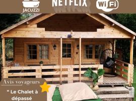 Le Chalet avec jacuzzi privatif, self-catering accommodation sa Nargis