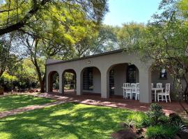 Featherwood Farm & Nyala Lodge, hotel blizu znamenitosti Somabula Nature Reserve, Rayton