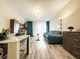 Stylish Apartment - Balcony, Church Views, Parking! Tram