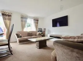 3 Bedroom House in Kent by AV Stays