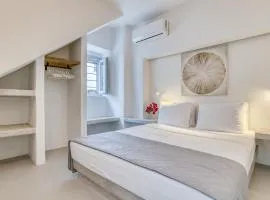 Sail in apt in the heart of Naousa