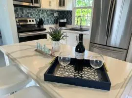 Marriott White Sands, BeachFront Condo at Negril Beach Club, vacation rental in Negril