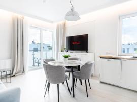 Belle View - 3pok, nawet 5 łóżek, piękny widok na rzekę, TV55" z Netflix i Max, parking, winda, hotel in Iława