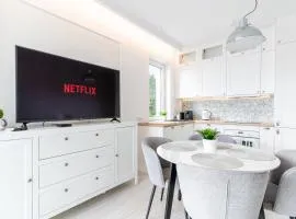Belle View - 3pok, nawet 5 łóżek, piękny widok na rzekę, TV55" z Netflix i Max, parking, winda