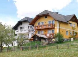 Haus Holzer, hotel with parking in Sankt Andrä im Lungau