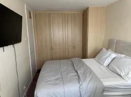 Double Tree Bed & Breakfast, hotell i Leicester