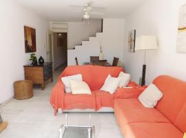 Beautiful 2 bedroom duplex, hotel in Roquetas de Mar