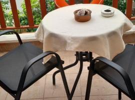 Agape’s apartment, hotel ad Anaxos
