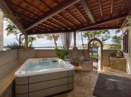 Villa Nauta, hotel u Lovištu