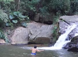 Comunidade Ibipuris, smáhýsi í Nova Friburgo