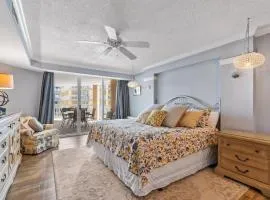 Ocean Paradise: 4BR Condo in Litchfield By the Sea