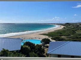 French ocean view, beach and pool, Hotel in Cul de Sac