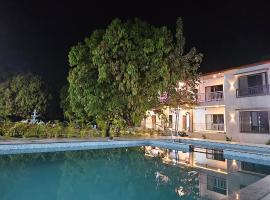 The Riverland Farm, hotell sihtkohas Karjat