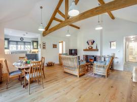 Barn Cottage, lodging in Falfield