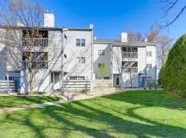 Huron Condo on Lake Erie with Balcony and Seating!