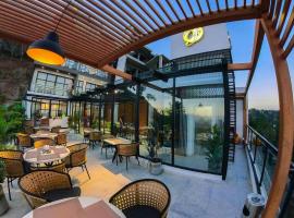 Fiora Hotel, hotel v destinaci Murree