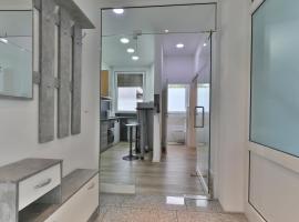 Moderne Ferienwohnungen - Service wie im Hotel: Göppingen şehrinde bir otel