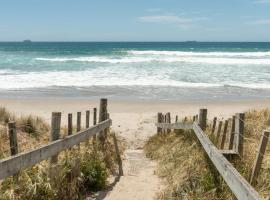Sunbrae Beach Holiday, pet-friendly hotel in Mount Maunganui