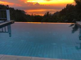 Luxurious Pool villa with great sea view, קוטג' בקופנגן