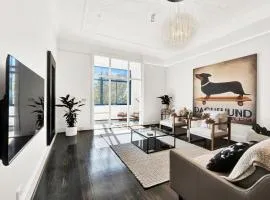 Paris End of St Kilda Apartment