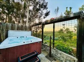 Canyon Breeze - Private Home with Hot Tub & Views