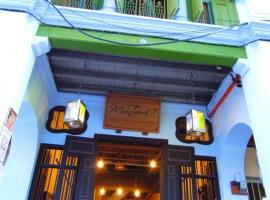 MoonTree47, motell i George Town
