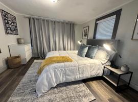 Vibrant City Home 4BD 2BA, lägenhet i Brockton