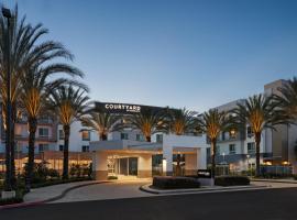 Courtyard Long Beach Airport, hotel Long Beach repülőtér - LGB környékén Long Beachben