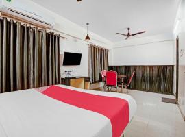 OYO Flagship 74330 Hotal Aqsha Paradise, hotel in Dhantoli