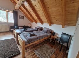 Greenranch Studio Appartment, hotel with parking in Gvozd