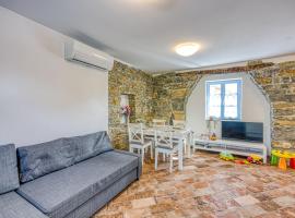 Istrian Casa Pr Marici, ξενοδοχείο σε Pobegi