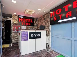 OYO Hotel Star, hotell i North Delhi i New Delhi