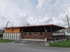IPOH Be-Shine TAMAN WANG 13-14pax Homestay with 6Bedrooms, 6Bathroom, 1Living, 1Dining, 1Kitchen with 3Parkings