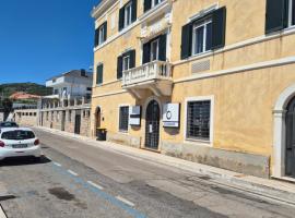 residence paradiso, hotel en Formia