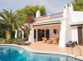 Top Rated Menorca Villa, Binibecca, hotell i Binibeca