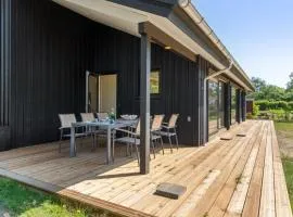 Holiday Home Alfrede - from the sea in NE Jutland by Interhome