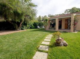 Casa Kody a 500 mt dalla spiaggia di Geremeas, hotel in Geremeas