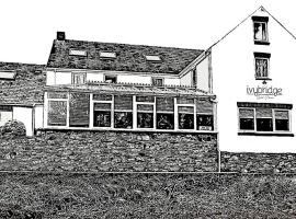 Ivybridge Guesthouse, hotel a Fishguard