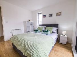 Modern 2 Bed Flat Free Parking City Centre, hotel a Spon End