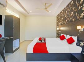 Capital O Ragas Inn, hotel 3 estrellas en Hyderabad