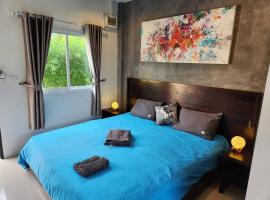 Modern Bang Tao Studio 26 by Bcare – hotel z parkingiem w mieście Ban Thalat Choeng Thale
