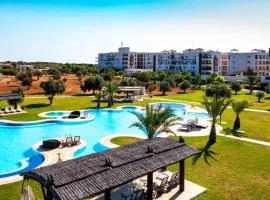 Thalassa Beach Resort 2 Bedroom Penthouse with a Hot Tub
