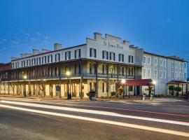 St James Hotel Selma Tapestry Collection by Hilton, hôtel à Selma