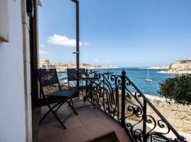 Luxurious Seaview Holiday Home in Historic Birgu, hotell i Birgu