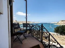 Luxurious Seaview Holiday Home in Historic Birgu