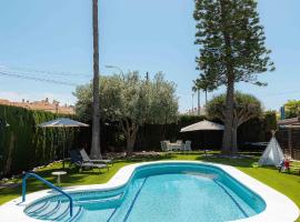 Villa Málaga Beach - Golf, cabaña o casa de campo en Torre de Benagalbón