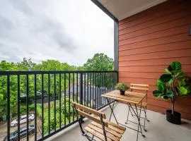ATL Downtown New-Built Roof-top balcony City View 525Pkwy