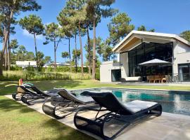 Viesnīca BelArt Luxury Golf Villa pilsētā Aroeira