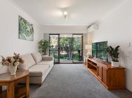 Aircabin - Marsfield - Next to MQ Uni - 2 Beds Apt, cabin in Sydney