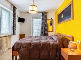 House Cuel Milena Folgaria - Yellow